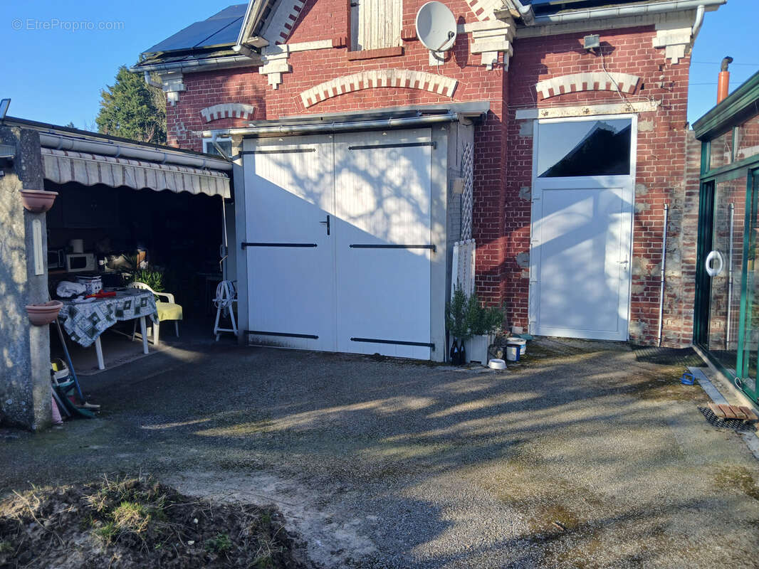 Grande Maison Familiale - Beau potentiel - photo 4
