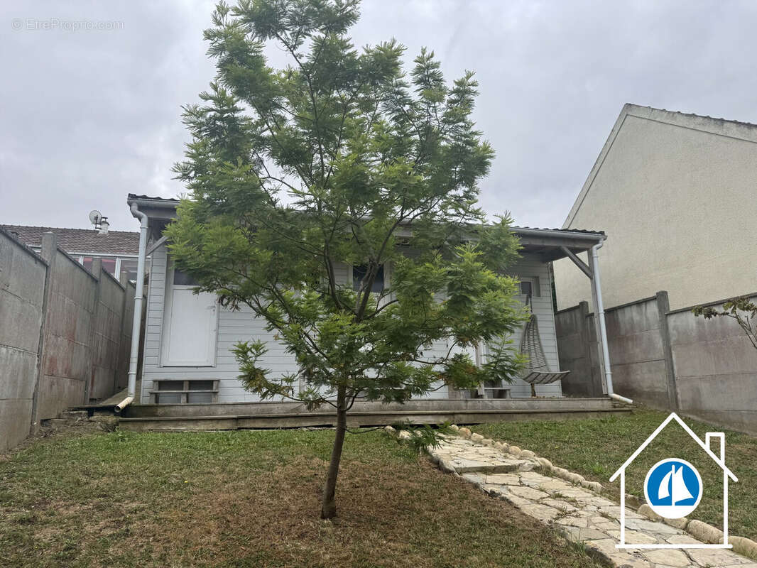 Maison 71 m² à Arromanches-Les-Bains  - photo 2