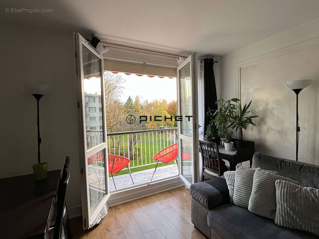 Appartement à PLAISIR