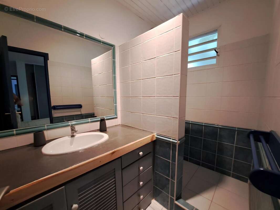 Maison à LES TROIS-ILETS