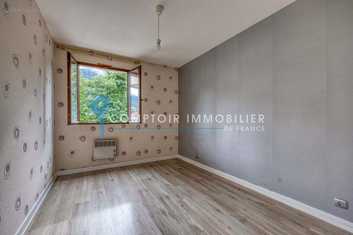 Appartement à VIZILLE