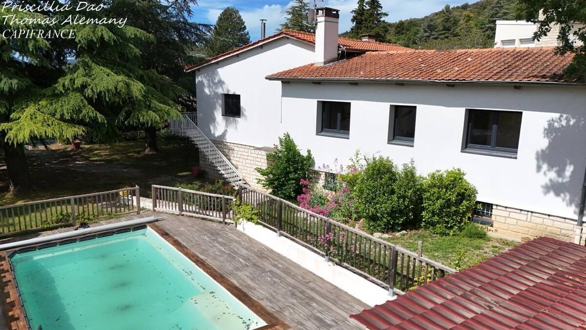 Maison à CHATEAU-ARNOUX-SAINT-AUBAN