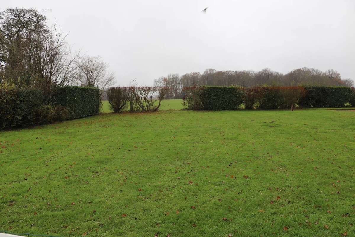 Terrain à LA FERTE-SOUS-JOUARRE