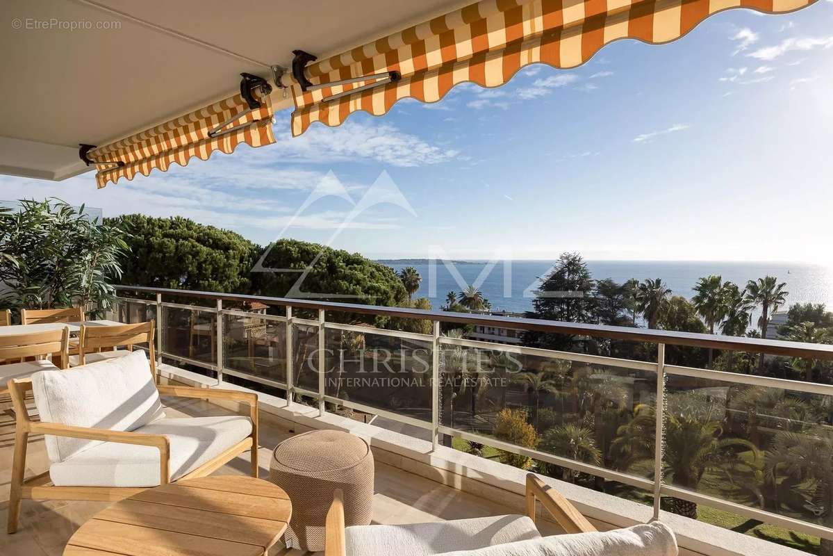 Appartement à CANNES
