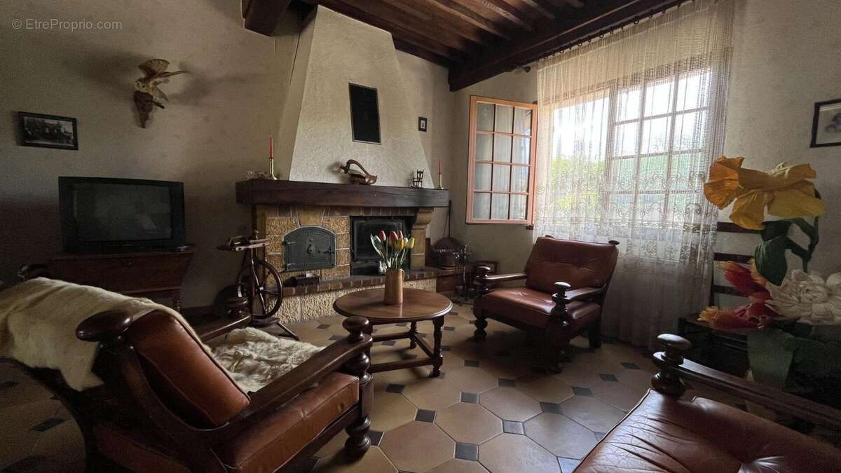 Maison à CURGY
