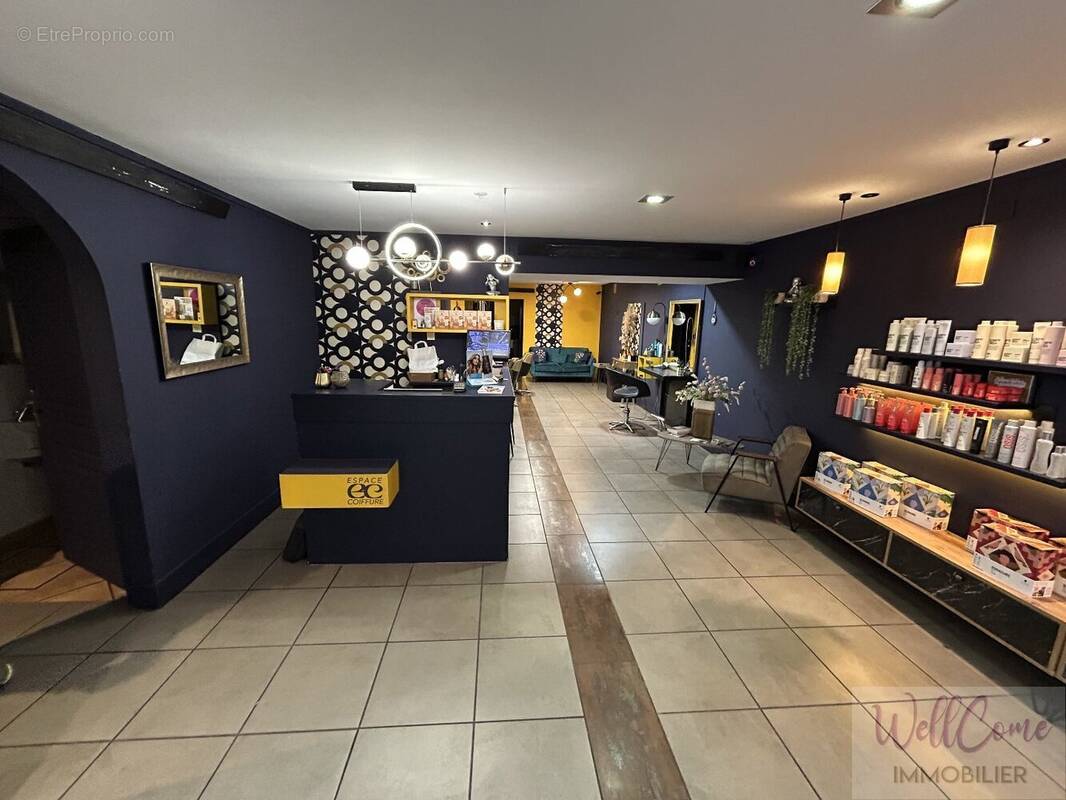 Local commercial et fonds de commerce coiffure - photo 1