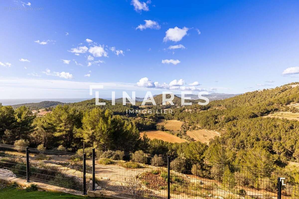 Maison à LA CADIERE-D'AZUR