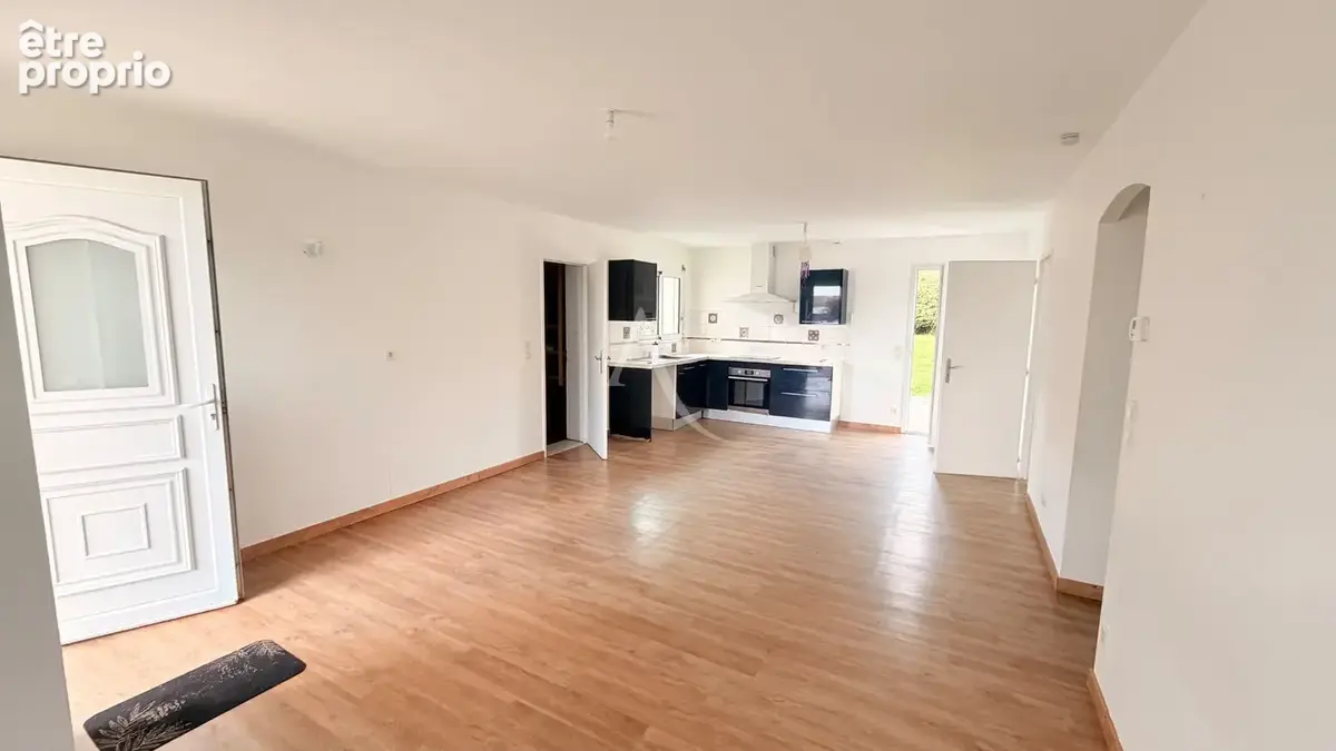 EXCLUSIVITÉ à CORME-ROYAL - Maison de plain-pied, 3 chambres et garage - photo 3