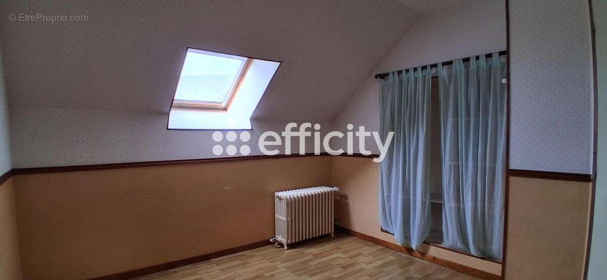 Maison à CONDE-SUR-SARTHE