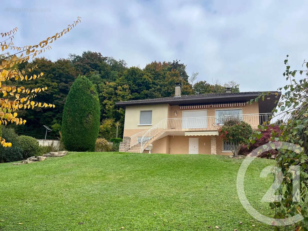 Maison à BEAUREGARD