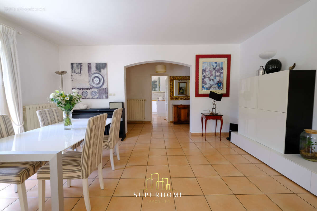Maison familiale T5 avec piscine   Un véritable havre de paix aux Caillols (Marseille 13012) - photo 33