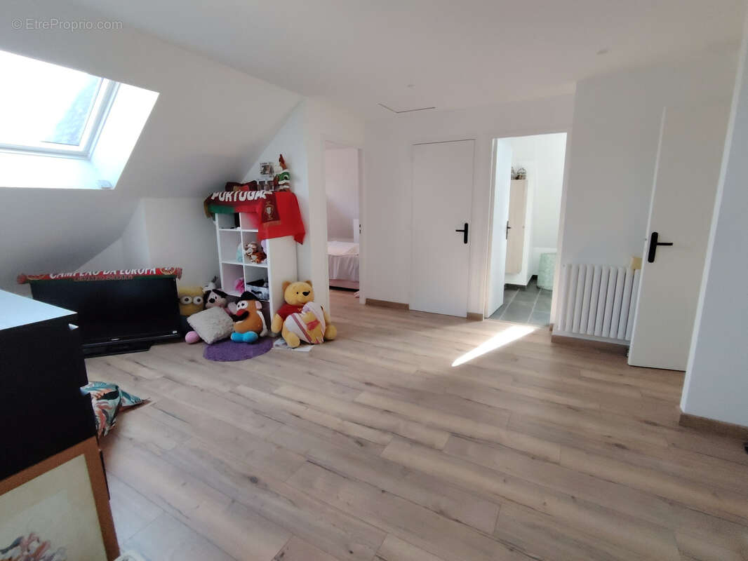 Maison à SAINT-ERBLON