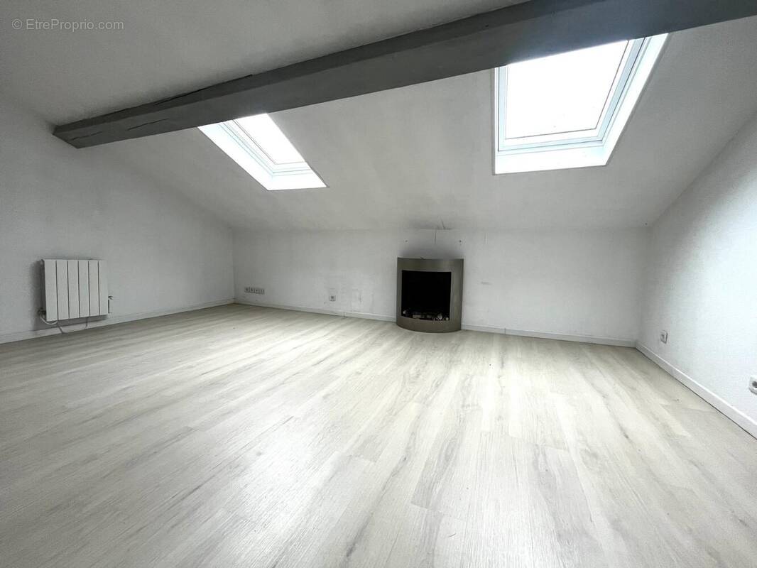 Appartement à JARVILLE-LA-MALGRANGE