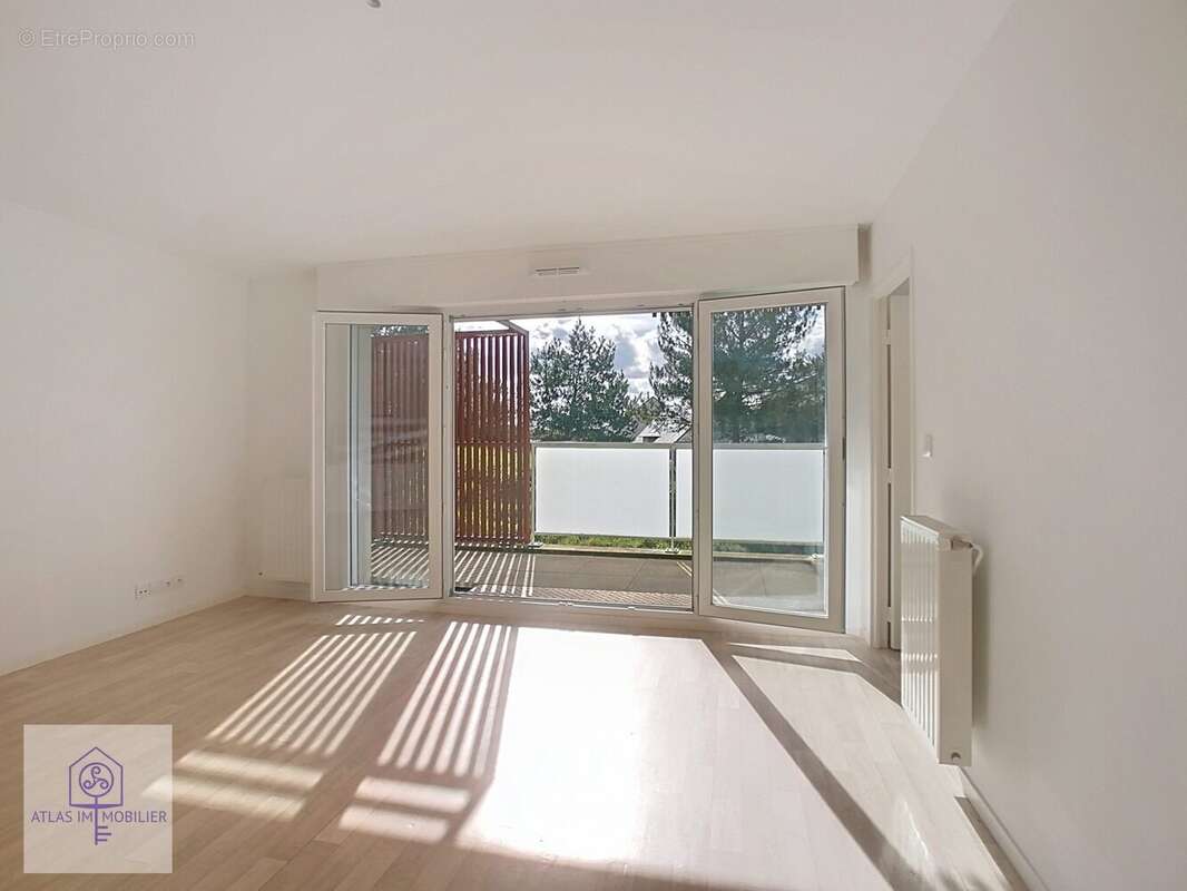 Appartement à LA MEZIERE