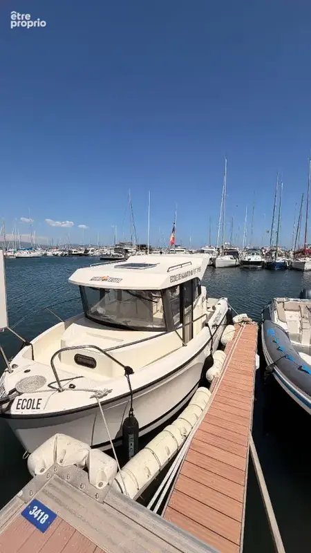 A vendre fonds de commerce bateau ecole 57 m2 idealement situe sur le port dans le nouveau centre commercial du tourisme a hyere - photo 2