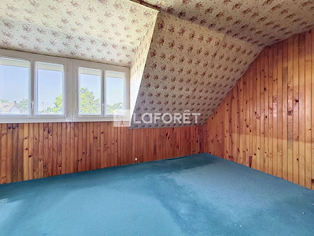 Laforêt Luzarches - Maison Seugy 5 pièce(s) 100 m2 - photo 10