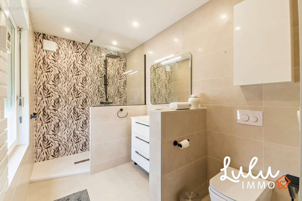 Appartement T4 120m2 - Plein Coeur Ecully - photo 10