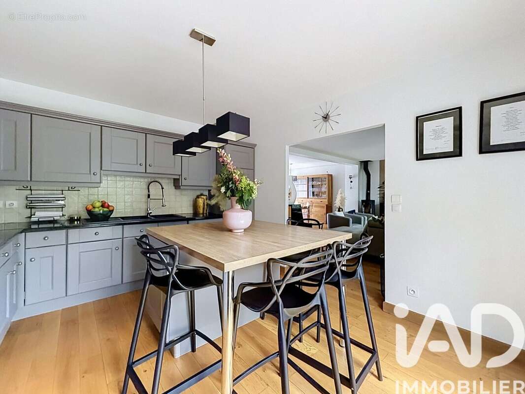 Photo 8 - Maison à BAILLY-ROMAINVILLIERS