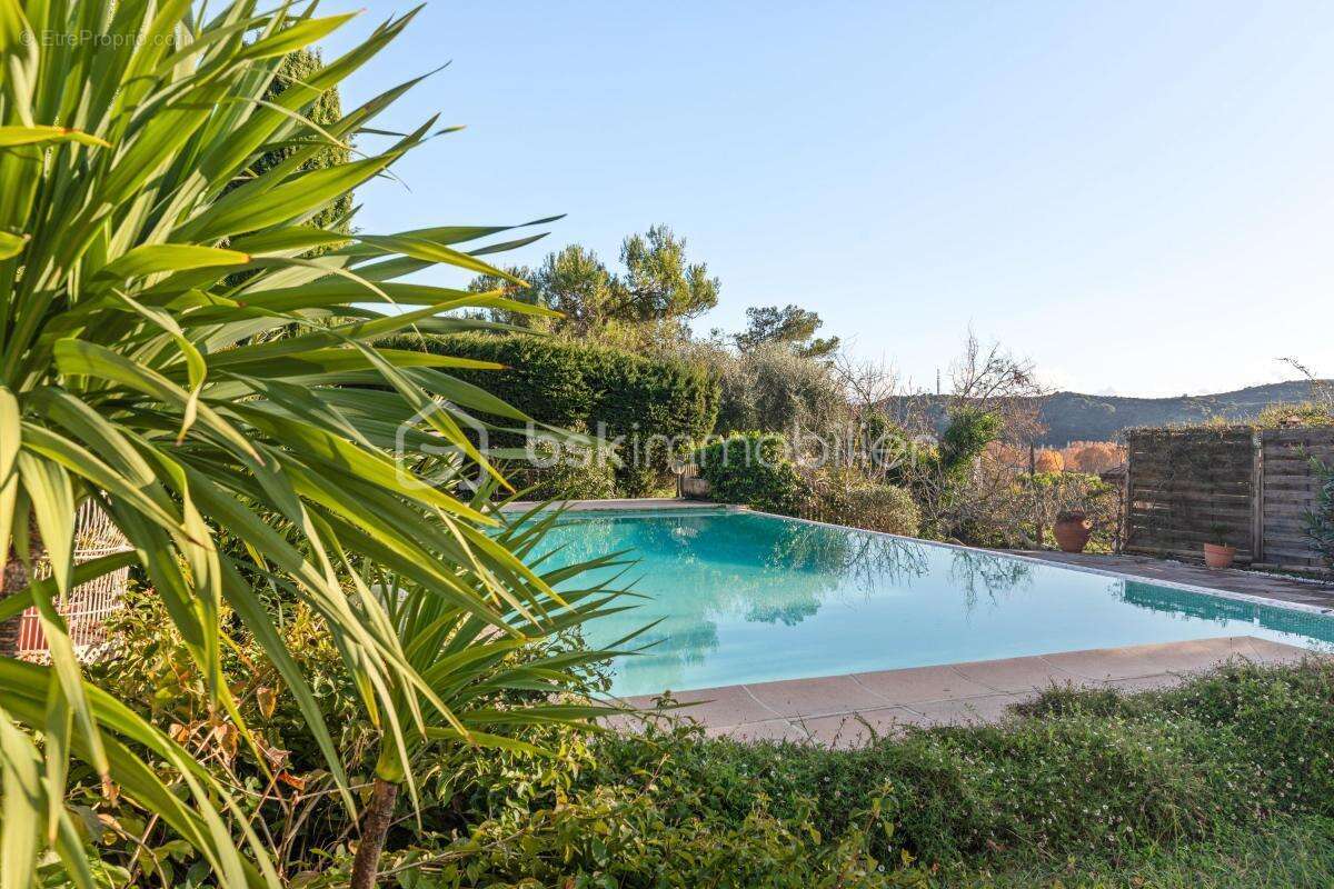 Villa provençale avec piscine, dépendance et vue dégagée – Calme absolu entre La Colle-sur-Loup et Villeneuve-Loubet - photo 3