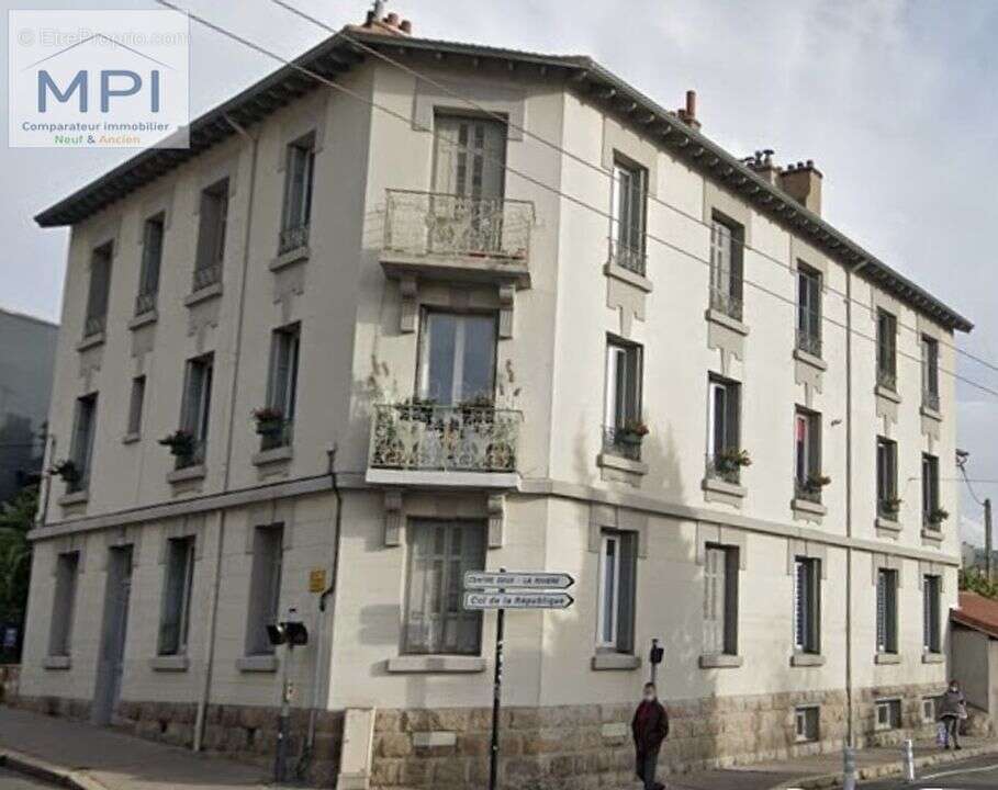 Appartement à SAINT-ETIENNE