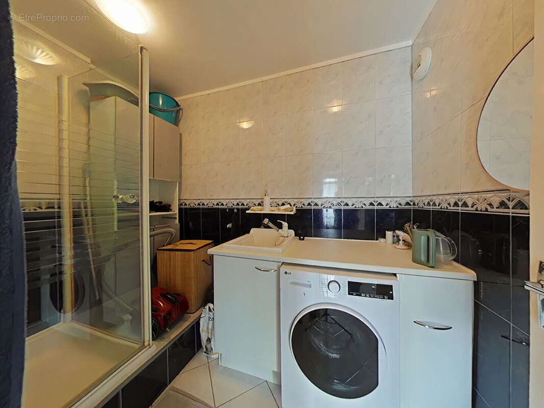 Appartement à FONTENAY-LE-FLEURY