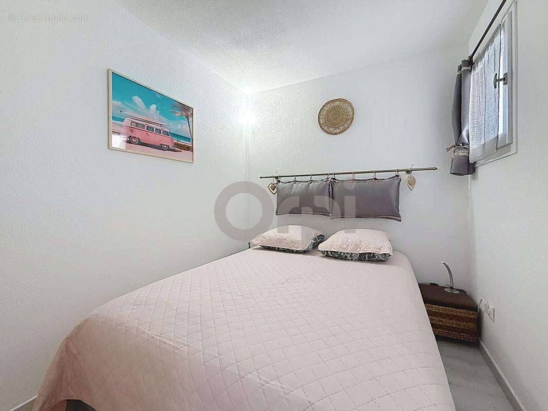 Appartement à ROQUEBRUNE-SUR-ARGENS