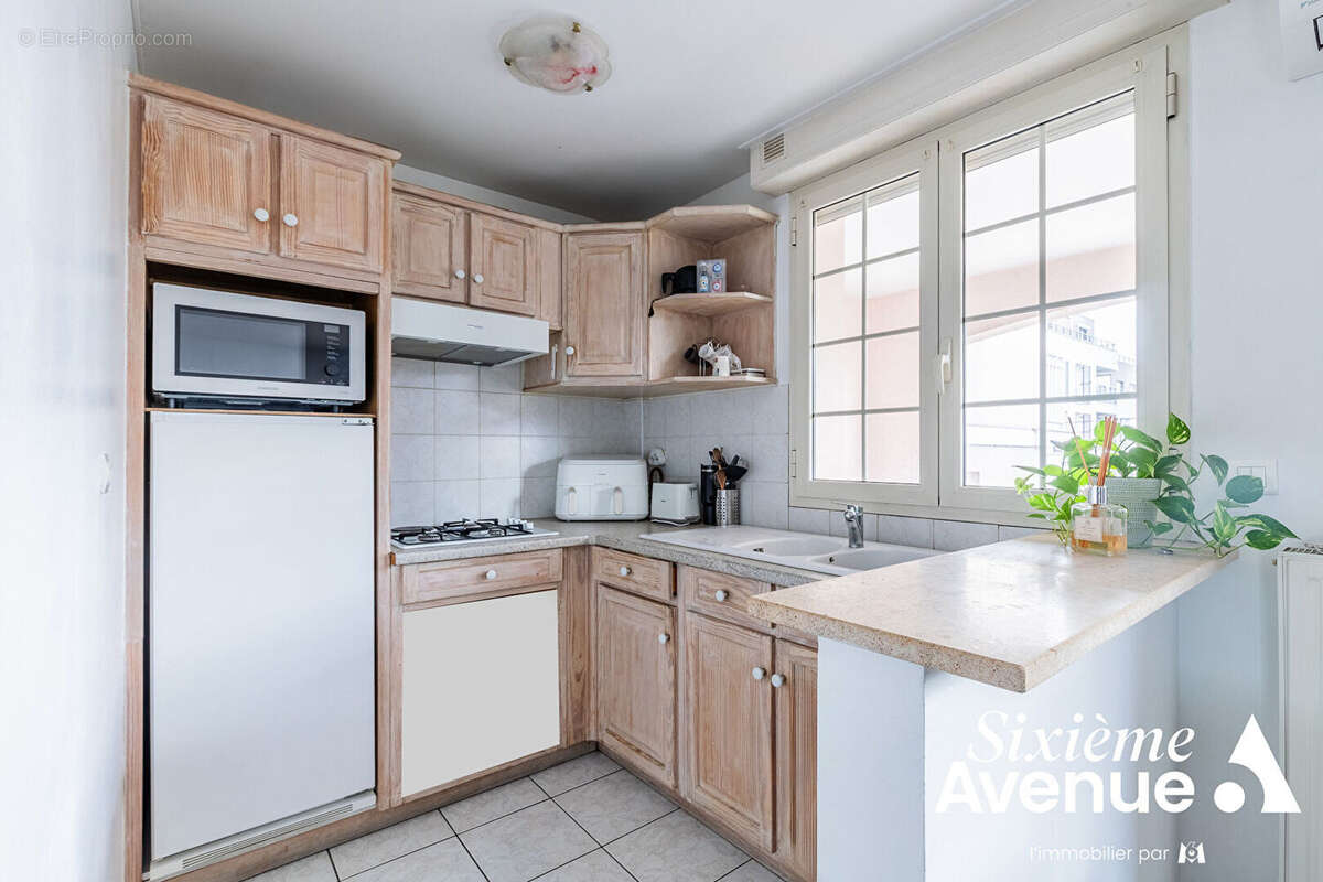 Appartement à PARAY-VIEILLE-POSTE