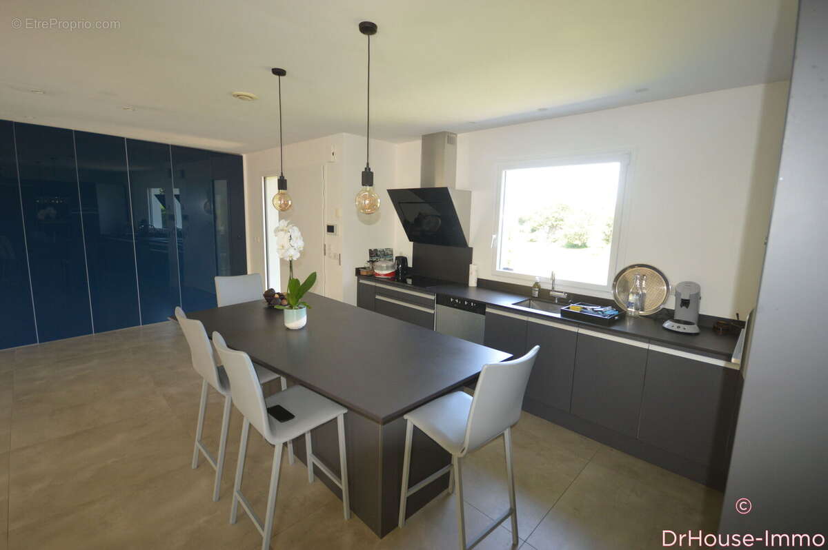 Maison 169 m² à Bardos  - photo 16