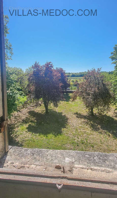 Maison à COUQUEQUES