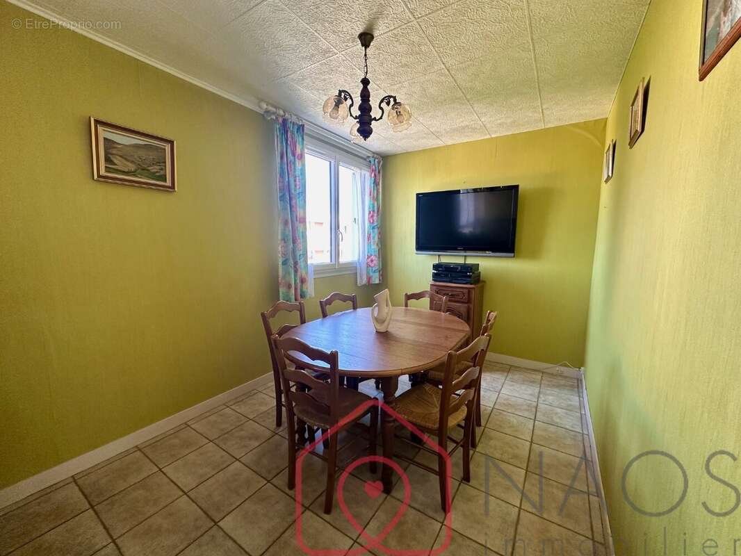 Appartement à LE PLESSIS-ROBINSON