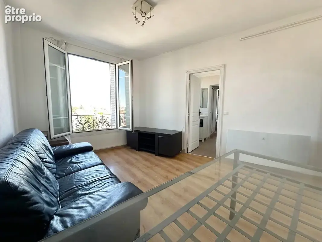 Appartement 3 pièces - Place Adamville / Kennedy - photo 4