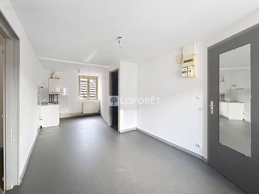 Appartement à FESCHES-LE-CHATEL