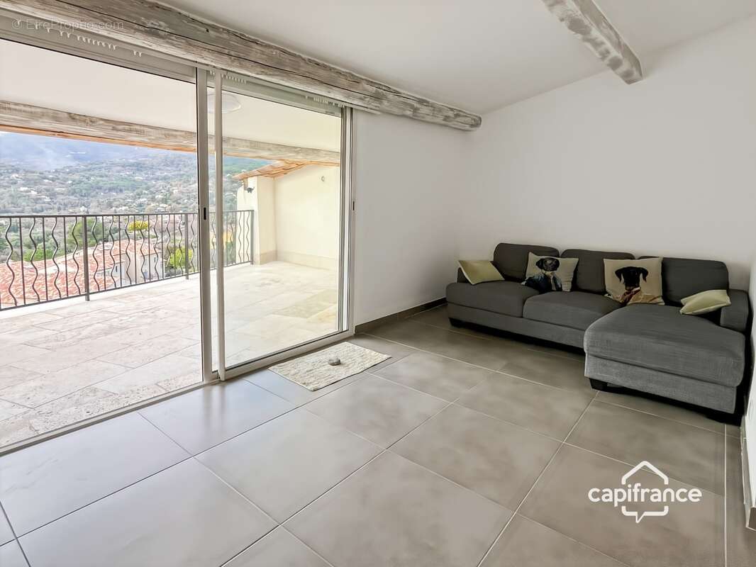 Appartement de charme 4 pièces avec terrasses et vue exceptionnelle à FAYENCE (83) - photo 11