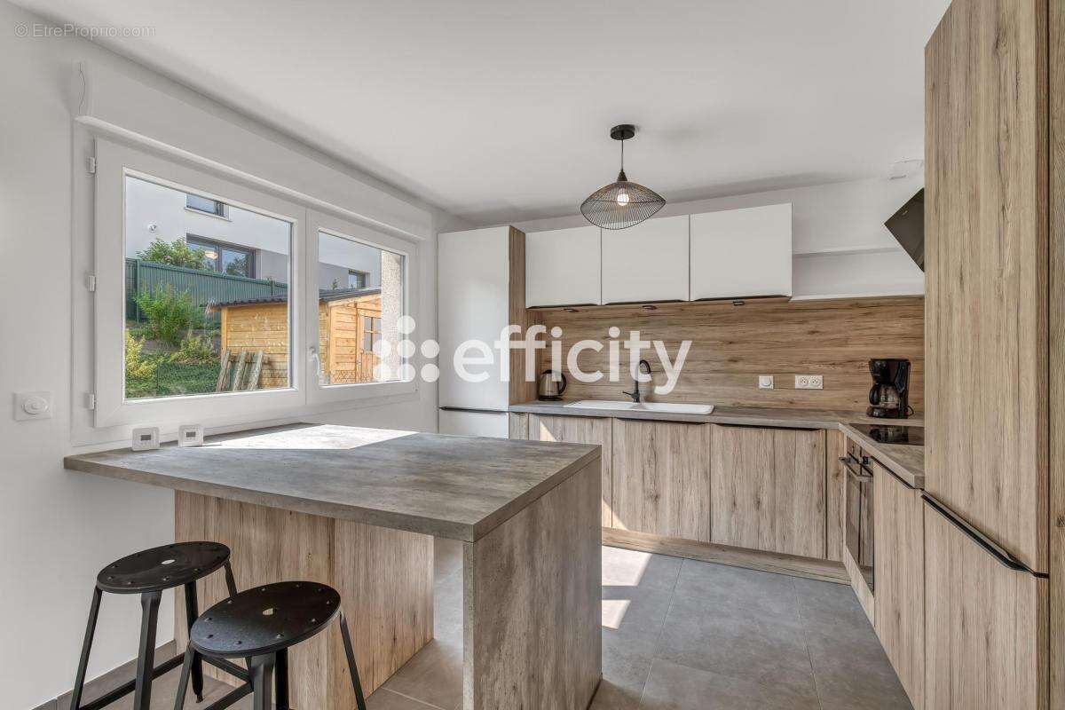 Appartement à GRESY-SUR-AIX