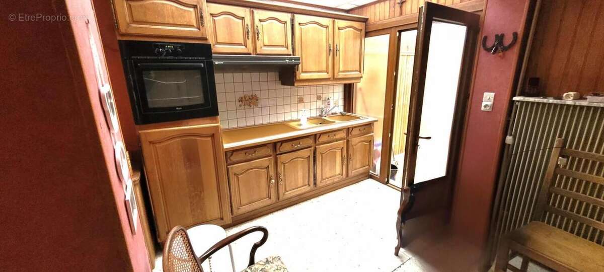 Maison à QUIEVRECHAIN