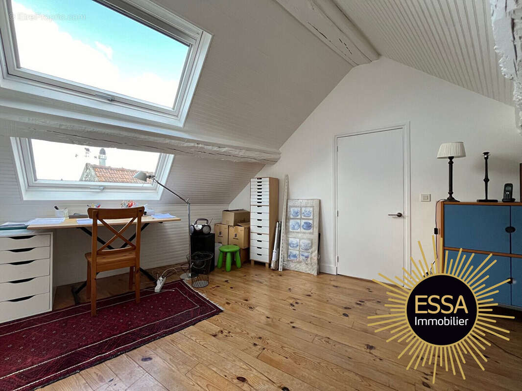 Maison à CRESPIERES