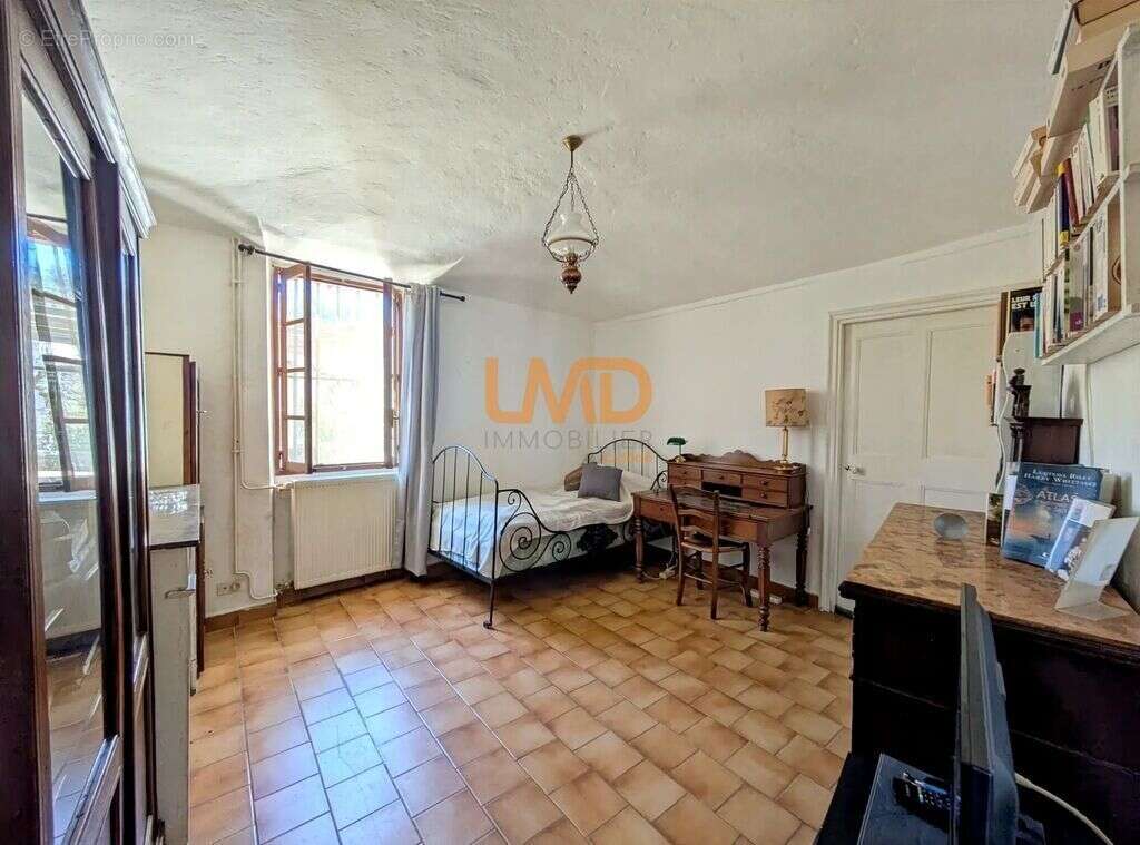 Maison en pierre 8 pièces 170m2 - photo 20
