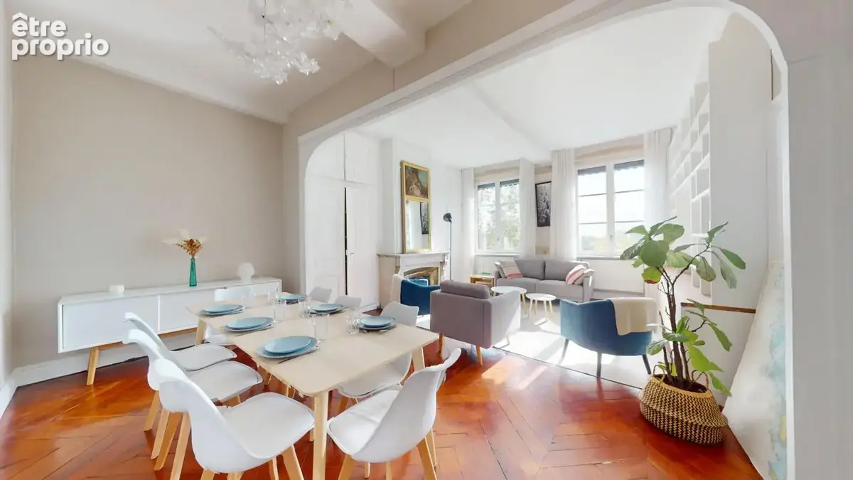 UNIQUE - Appartement d'exception de 147 m² avec vue panoramique sur le Rhône - photo 2