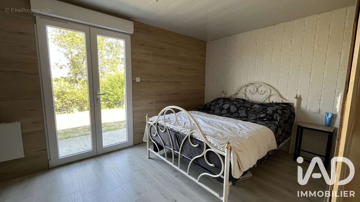 Maison 135 m² à Moreilles  - photo 8