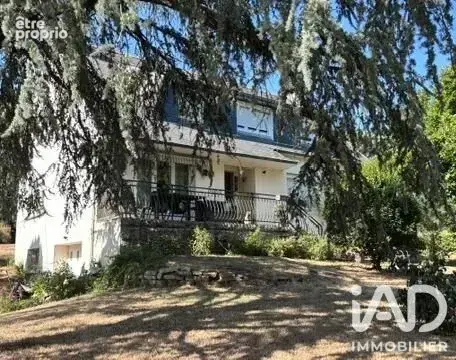 Photo 1 - Maison à CHATEAUNEUF-DU-FAOU