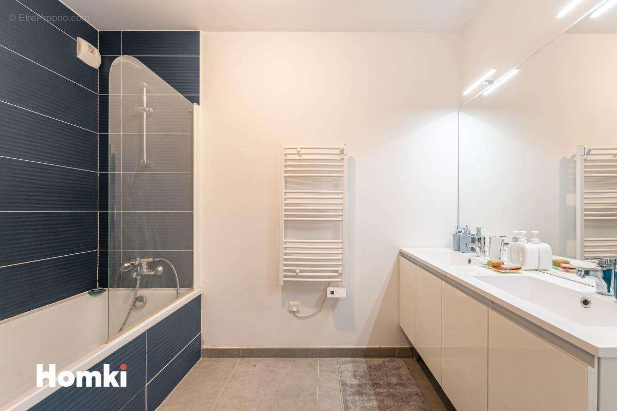 Appartement à MARSEILLE-9E