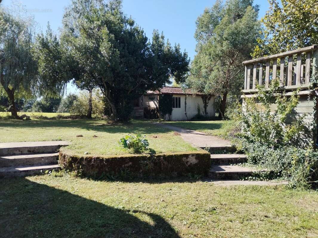 Maison à NANTEAU-SUR-LUNAIN