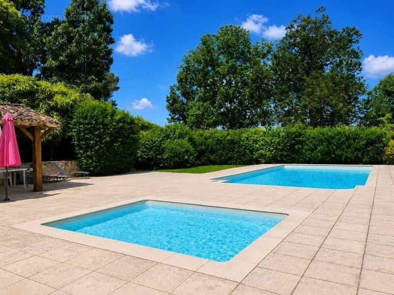 Belle propriété historique en pierre avec parc arboré - Dépendances et piscine - à vendre - proche de CASTILLONNES (47) - photo 26