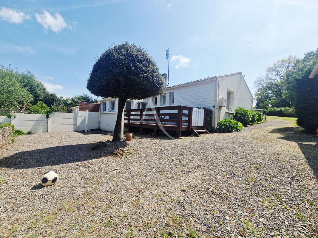 Maison à LA CHAIZE-GIRAUD