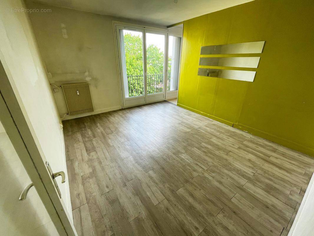 Appartement à SAINT-GRATIEN