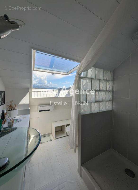Maison - 8 pièces - 6 Chambres - Studio 16m² - Garage - Stationnement - Sous-Sol Complet - Jardin Sans Vis-à-Vis - photo 13