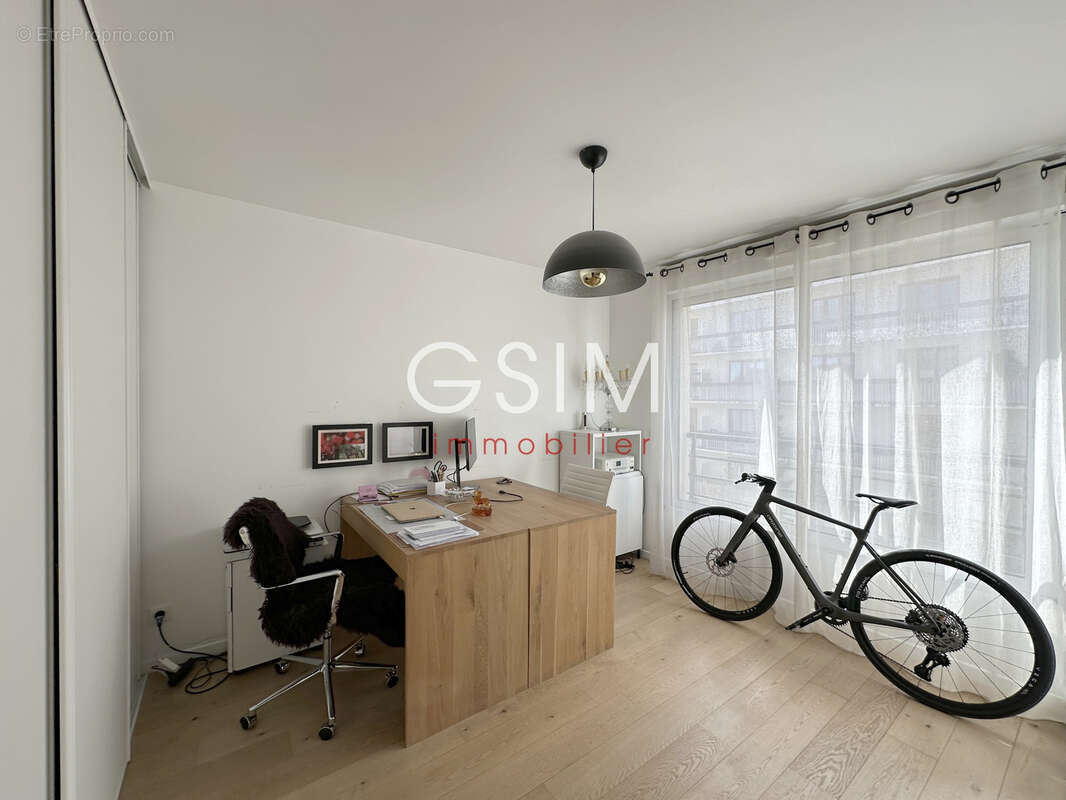 Appartement à SURESNES
