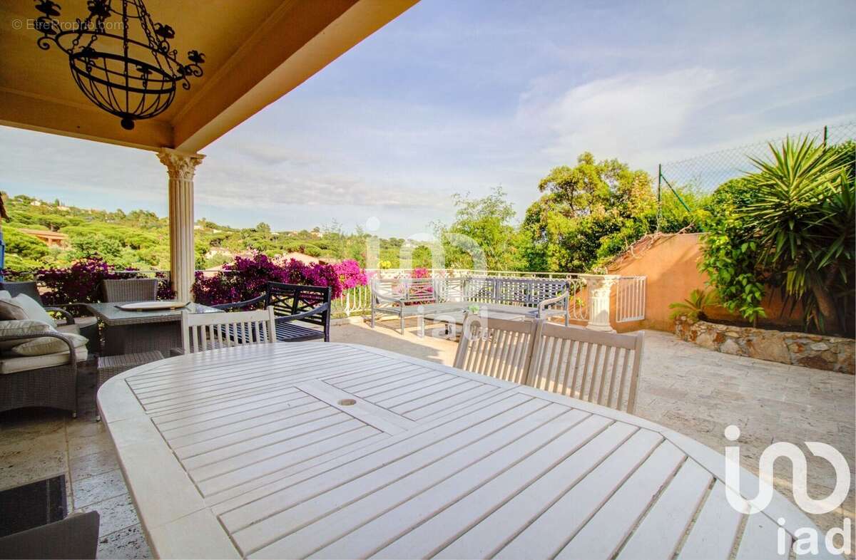 Photo 2 - Maison à LES ISSAMBRES