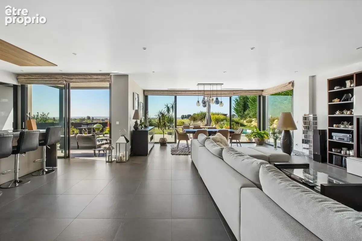 Crespières (78) - Maison de prestige avec piscine - photo 4