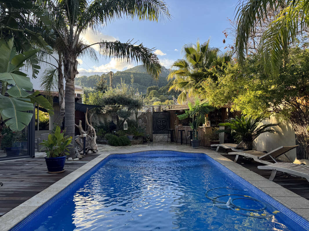 Maison à LA VALETTE-DU-VAR